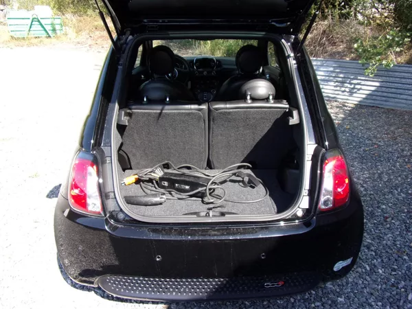 Fiat 500e 24kWh 83kW SYMPATICKÉ VYBAVENÉ - foto 15