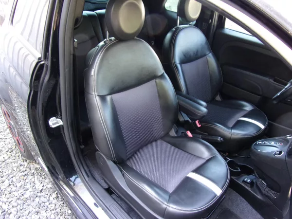 Fiat 500e 24kWh 83kW SYMPATICKÉ VYBAVENÉ - foto 18