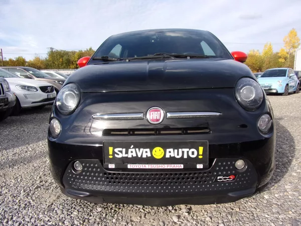 Fiat 500e 24kWh 83kW SYMPATICKÉ VYBAVENÉ - foto 2