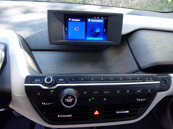 BMW i3 120Ah 42kWhBEV NÁJEZD 42000KM - foto 11