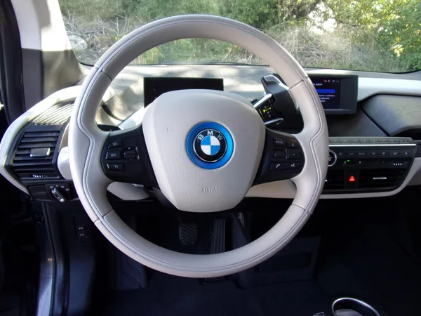 BMW i3 120Ah 42kWhBEV NÁJEZD 42000KM - foto 13