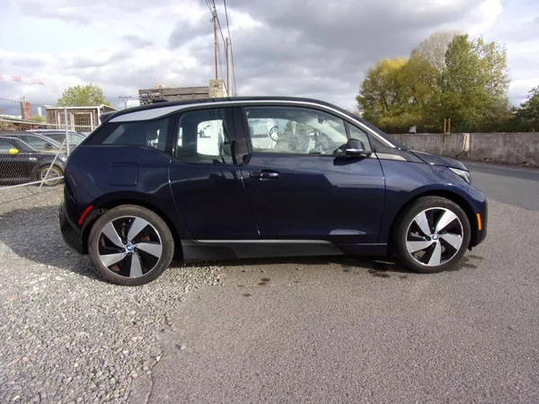 BMW i3 120Ah 42kWhBEV NÁJEZD 42000KM - foto 4