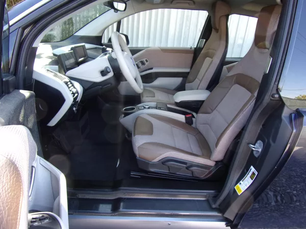BMW i3 120Ah 42kWhBEV NÁJEZD 42000KM - foto 9