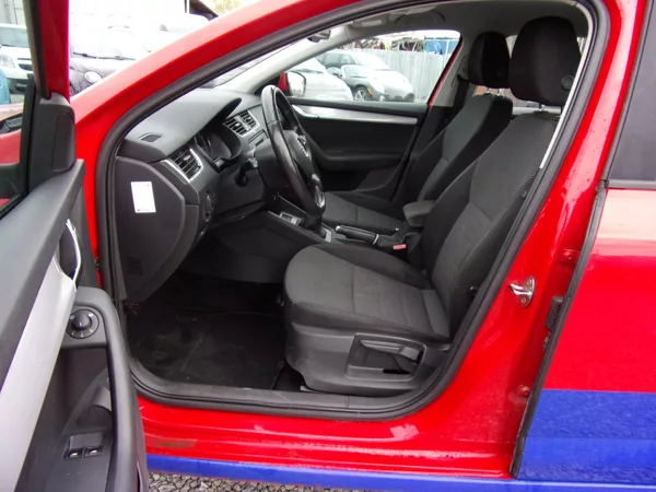 Škoda Octavia 1.6TDi 77kW DIGIKLIMA SPOTŘEBA - foto 10