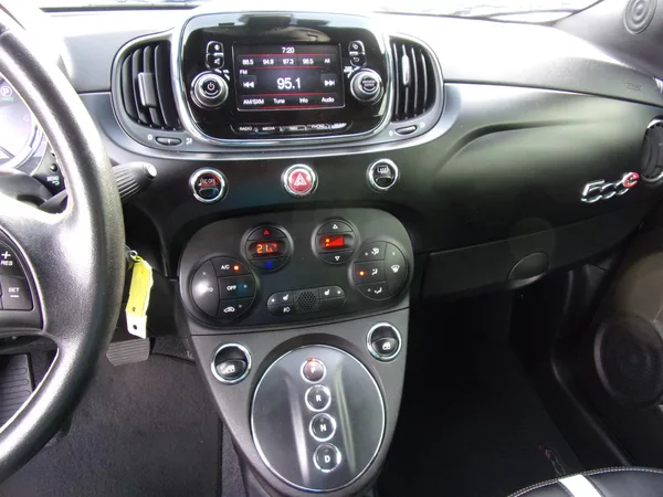 Fiat 500e 24kWh ATRAKTIVNÍ BARVA+VÝBAVA - foto 11