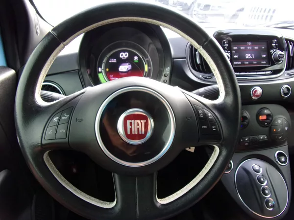 Fiat 500e 24kWh ATRAKTIVNÍ BARVA+VÝBAVA - foto 14