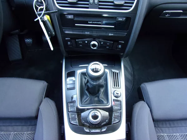 Audi A4 2.0 TDi 100kW @@PĚKNÁ@MANUÁL@@ - foto 12