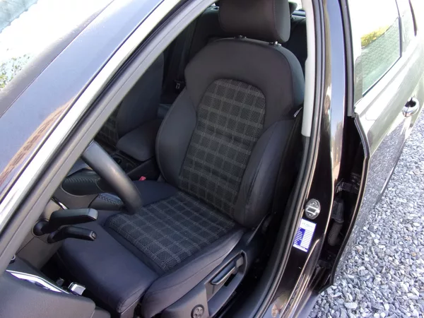 Audi A4 2.0 TDi 100kW @@PĚKNÁ@MANUÁL@@ - foto 14