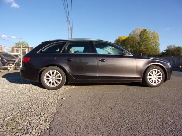 Audi A4 2.0 TDi 100kW @@PĚKNÁ@MANUÁL@@ - foto 4
