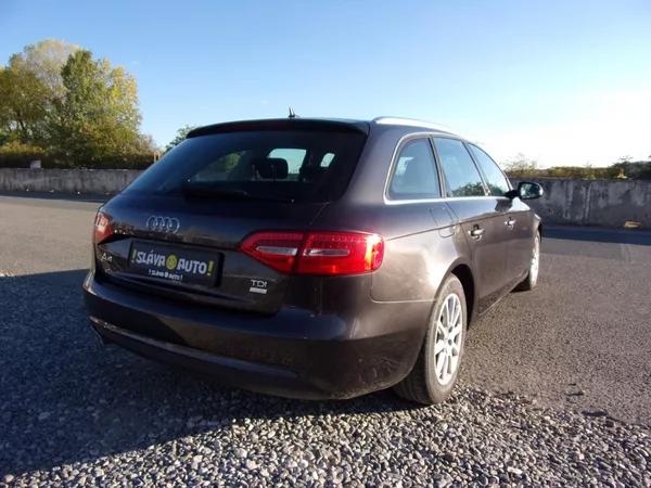 Audi A4 2.0 TDi 100kW @@PĚKNÁ@MANUÁL@@ - foto 5