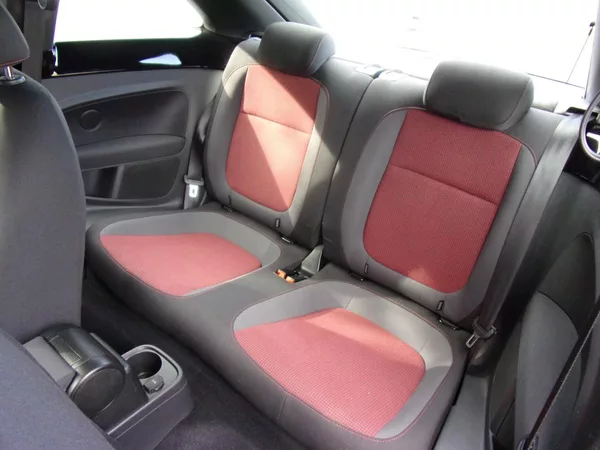 Volkswagen Beetle 1.6TDi 77kW DESIGN FENDER NAVI - foto 15