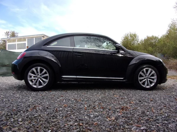 Volkswagen Beetle 1.6TDi 77kW DESIGN FENDER NAVI - foto 4