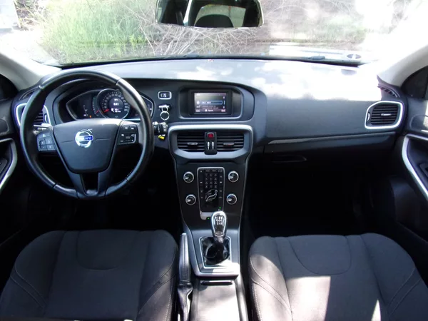 Volvo V40 1.6 D2 84kW CROSS COUNTRY@TOP@ - foto 10