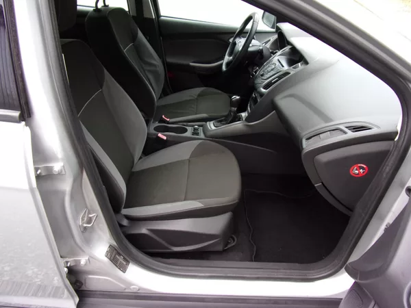 Ford Focus 1.6 16V Ti-Vct 77kW 145 000KM - foto 19