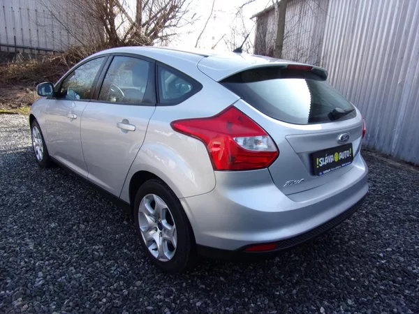 Ford Focus 1.6 16V Ti-Vct 77kW 145 000KM - foto 8