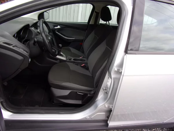Ford Focus 1.6 16V Ti-Vct 77kW 145 000KM - foto 9