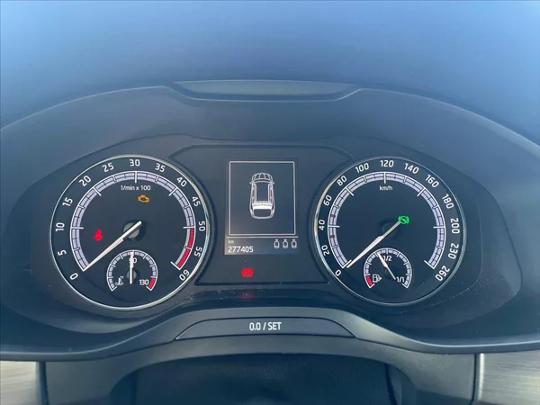 Škoda Kodiaq 2,0 140kw, DSG, dostupnost den - foto 13