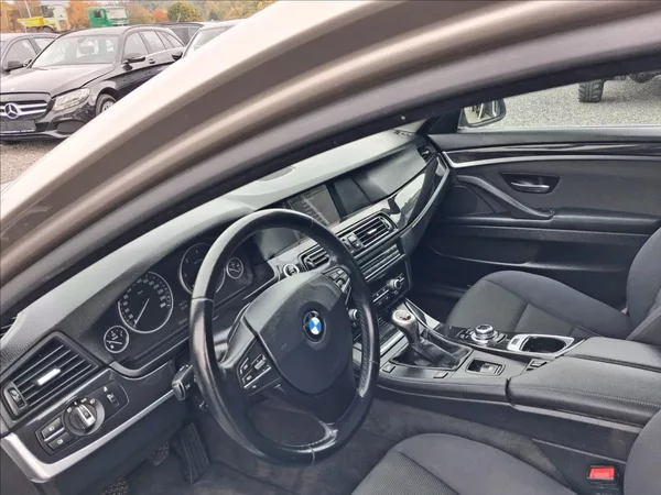 BMW Řada 5 2,0 135kw - foto 12