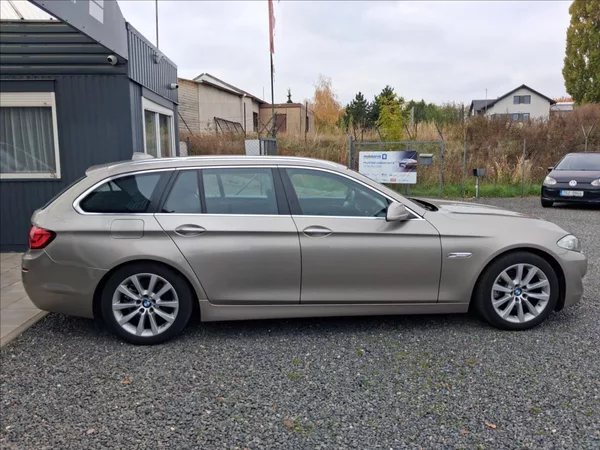 BMW Řada 5 2,0 135kw - foto 8