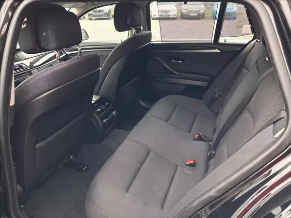 BMW Řada 5 2,0 525D, 160 kw - foto 10