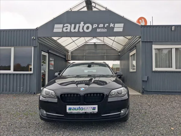 BMW Řada 5 2,0 525D, 160 kw - foto 2