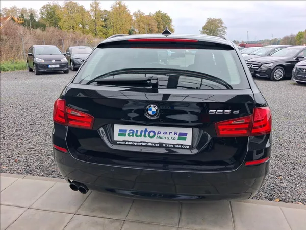 BMW Řada 5 2,0 525D, 160 kw - foto 6