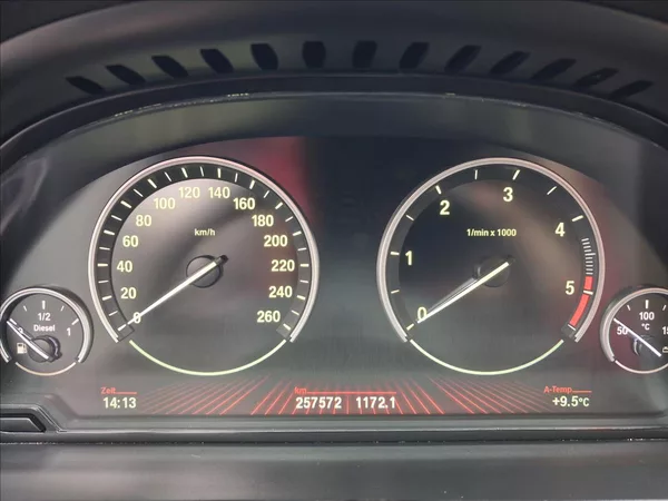 BMW Řada 5 3,0 150kw, kůže - foto 12