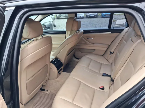 BMW Řada 5 3,0 150kw, kůže - foto 9