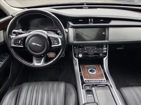 Jaguar XF 2,0 AWD, - foto 12