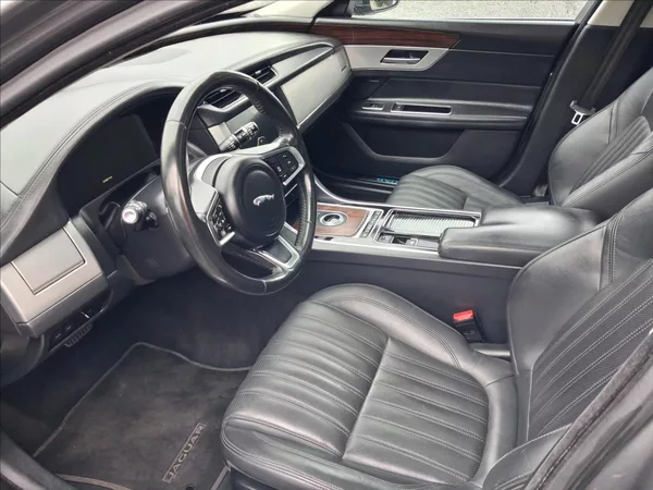 Jaguar XF 2,0 AWD, - foto 13