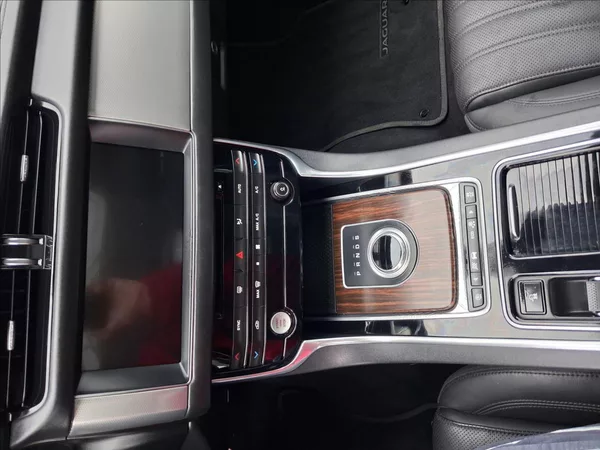 Jaguar XF 2,0 AWD, - foto 15