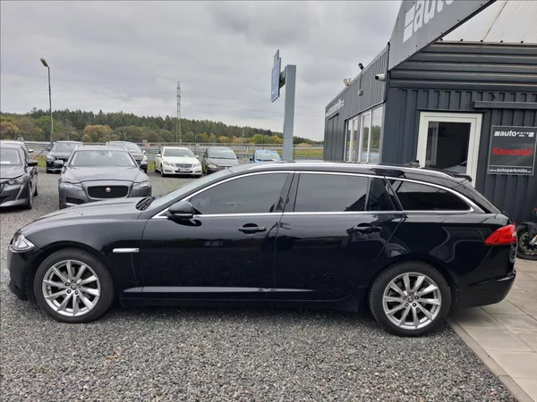 Jaguar XF 2,2 147 kw - foto 4