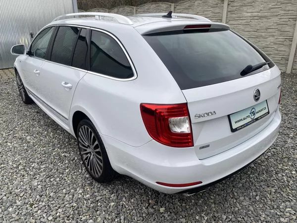 Škoda Superb 2.0TDi 170PS 6R ELEGANCE NAVI! - foto 14