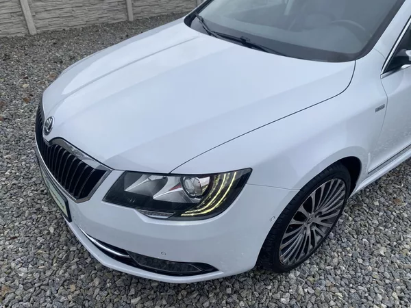 Škoda Superb 2.0TDi 170PS 6R ELEGANCE NAVI! - foto 15