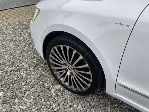 Škoda Superb 2.0TDi 170PS 6R ELEGANCE NAVI! - foto 20