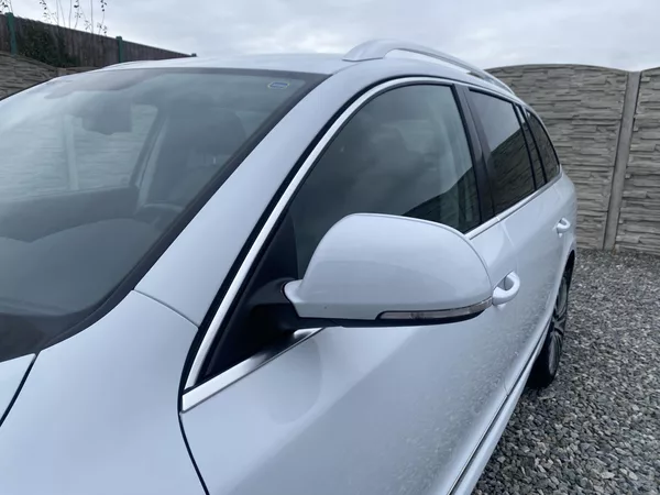 Škoda Superb 2.0TDi 170PS 6R ELEGANCE NAVI! - foto 23