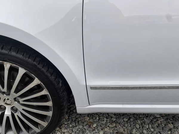 Škoda Superb 2.0TDi 170PS 6R ELEGANCE NAVI! - foto 27