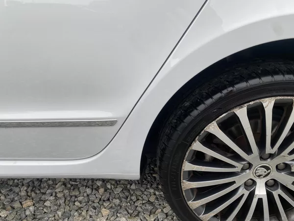Škoda Superb 2.0TDi 170PS 6R ELEGANCE NAVI! - foto 31
