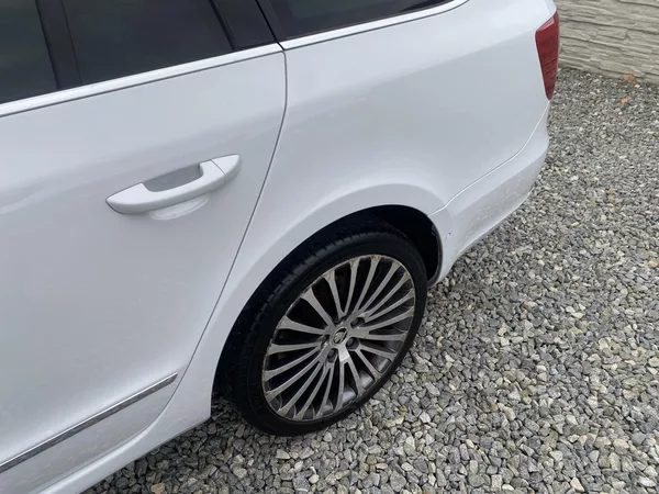 Škoda Superb 2.0TDi 170PS 6R ELEGANCE NAVI! - foto 32
