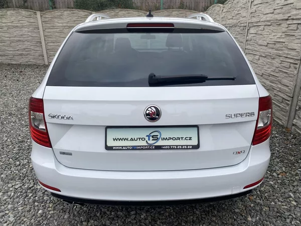 Škoda Superb 2.0TDi 170PS 6R ELEGANCE NAVI! - foto 5
