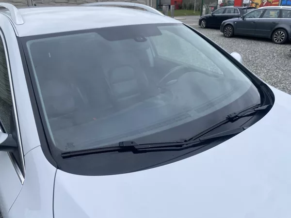 Škoda Superb 2.0TDi 4x4 170PS DSG L+K COMBI - foto 64