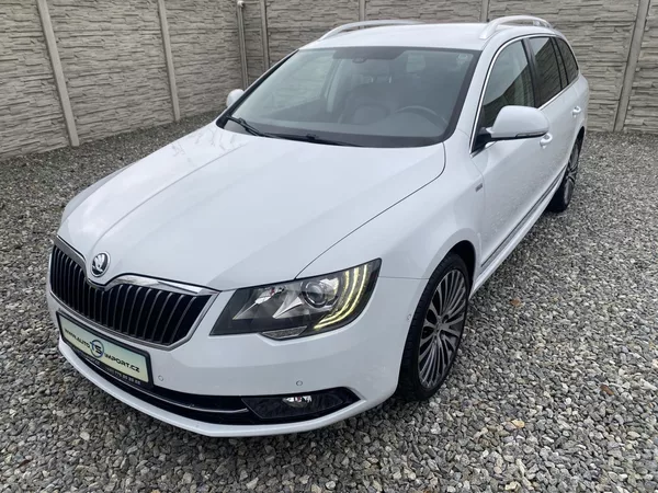 Škoda Superb 2.0TDi 170PS 6R ELEGANCE NAVI! - foto 7
