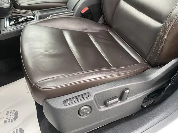 Škoda Superb 2.0TDi 4x4 170PS DSG L+K COMBI - foto 90