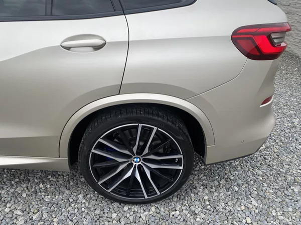 BMW X5 M50XD 4x4 400PS CZ DPH FULL 1A - foto 34