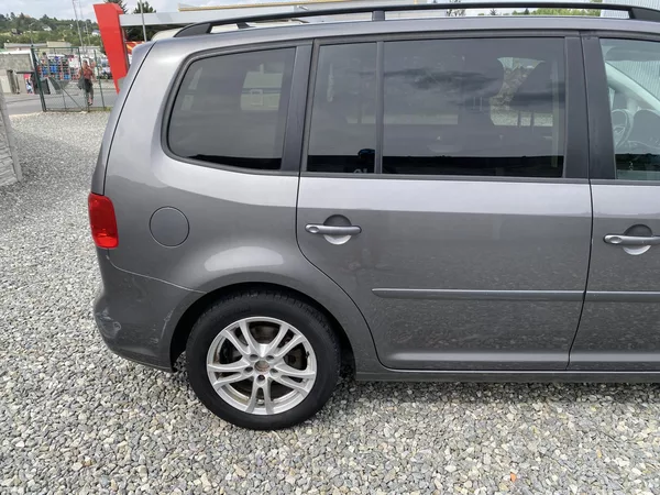 Volkswagen Touran 2.0TDi 140PS DSG TAŽNÉ - foto 18