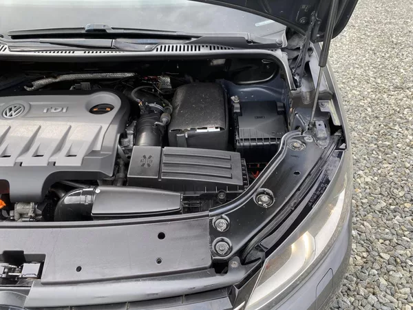 Volkswagen Touran 2.0TDi 140PS DSG TAŽNÉ - foto 24