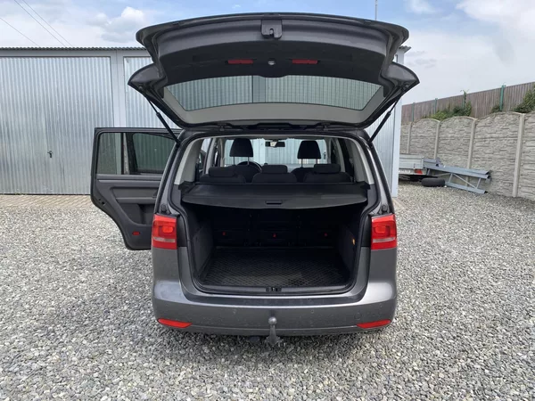 Volkswagen Touran 2.0TDi 140PS DSG TAŽNÉ - foto 29