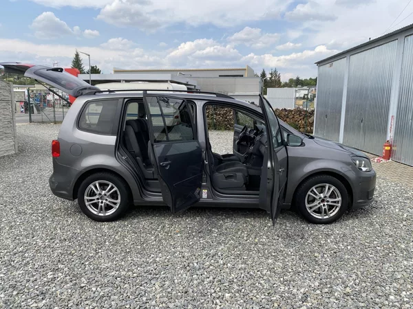 Volkswagen Touran 2.0TDi 140PS DSG TAŽNÉ - foto 36