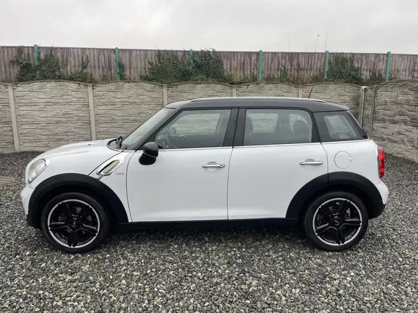 Mini Countryman 2.0SD 110PS COOPER D AUTOMAT!! - foto 17