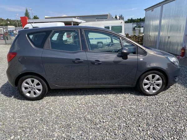 Opel Meriva 1.4i 120PS FAMILY LPG 112TKM!! - foto 9
